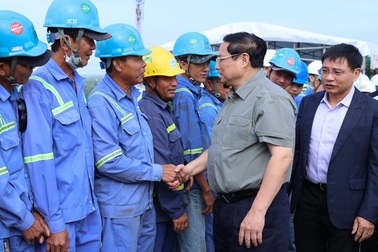 Thủ tướng thị sát công trường cầu Mỹ Thuận 2, đôn đốc các cao tốc ở ĐBSCL