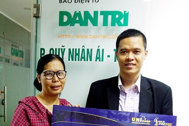 BTC Hoa hậu Hoàn vũ 2017 trao tặng 100 triệu đồng giúp người dân miền Trung khắc phục hậu quả sau bão