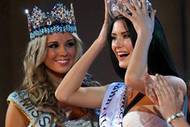 Người bị Hoa hậu Nga “thế chân” bày tỏ sự bất bình