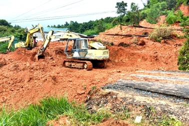 Vụ sạt lở đất ở Lâm Đồng: Yêu cầu làm rõ trách nhiệm đơn vị liên quan