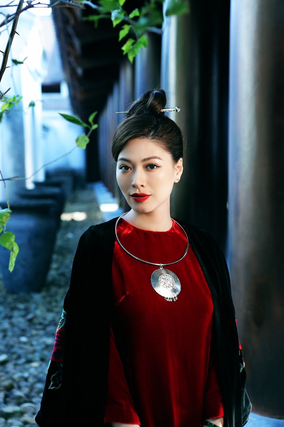 BTV Ngọc Trinh: Ở Việt Nam, nhiều người nghèo vốn nằm trên đống vàng - 3 BTV Ngọc Trinh: Ở Việt Nam, nhiều người nghèo vốn nằm trên đống vàng - 3