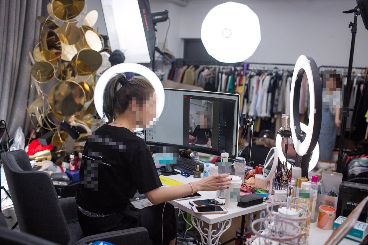 Řada významných nařízení nabývá účinnosti od prosince do března Loạt quy định đáng chú ý có hiệu lực từ tháng 12 - 3