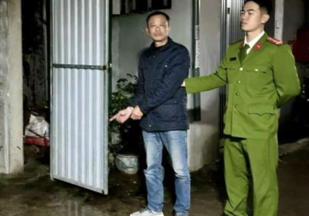 Hà Nội: Đâm trọng thương hàng xóm vì mâu thuẫn - 1 Hà Nội: Đâm trọng thương hàng xóm vì mâu thuẫn - 1
