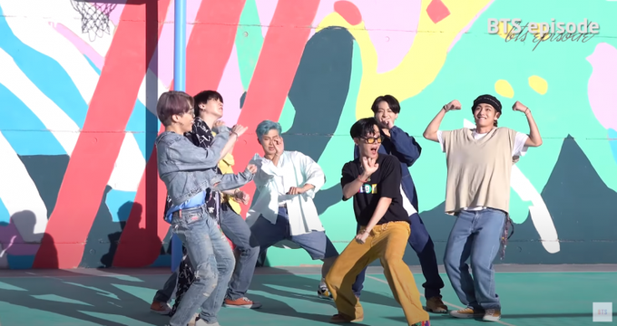 Cười mệt nghỉ với &quot;vựa muối&quot; BTS trong video hậu trường lầy lội hết chỗ nói của Dynamite! - Ảnh 5.