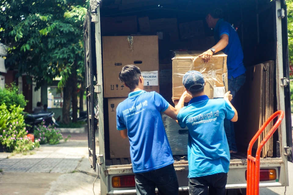 Dịch vụ chuyển nhà trọn gói TPHCM tại Phú Mỹ Express – giá rẻ mà chất lượng không rẻ - 1 Dịch vụ chuyển nhà trọn gói TPHCM tại Phú Mỹ Express – giá rẻ mà chất lượng không rẻ - 1