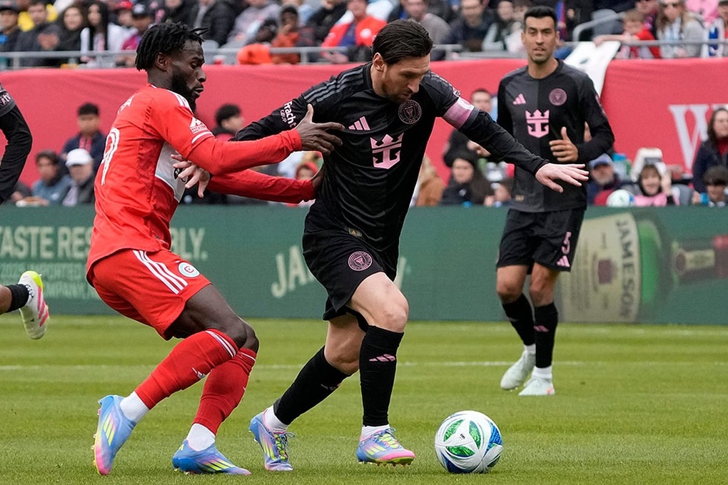 Messi im tiếng, Inter Miami thua cay đắng trong trận đấu có 8 bàn thắng - 1 Messi im tiếng, Inter Miami thua cay đắng trong trận đấu có 8 bàn thắng - 1