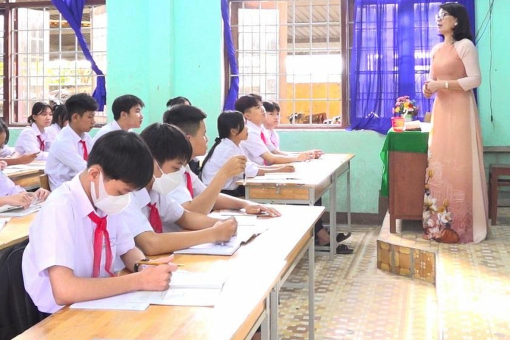 Quảng Ngãi tuyển giáo viên theo chính sách thu hút, không phải thi tuyển - 1 Quảng Ngãi tuyển giáo viên theo chính sách thu hút, không phải thi tuyển - 1