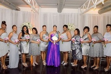 Tự cưới chính mình vì không tìm được bạn đời phù hợp