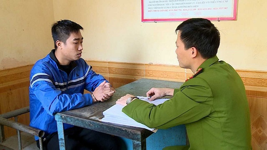 Đốt xưởng sản xuất đệm cho hả giận vì chủ không cho vay tiền nạp thẻ game - 1 Đốt xưởng sản xuất đệm cho hả giận vì chủ không cho vay tiền nạp thẻ game - 1