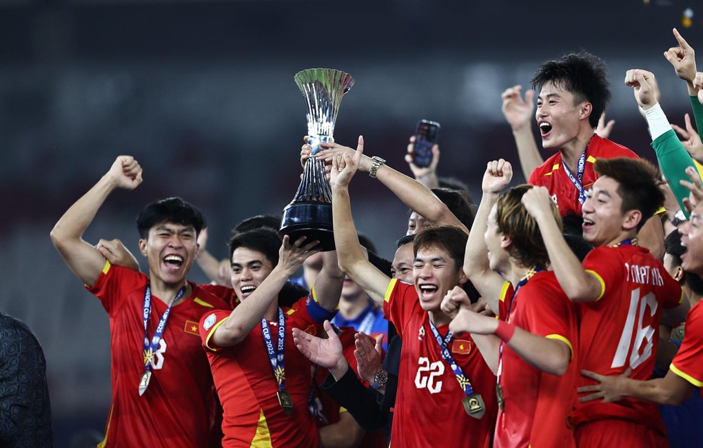 Đình Bắc giành giải Cầu thủ xuất sắc nhất U23 Đông Nam Á 2025 - 2 Đình Bắc giành giải Cầu thủ xuất sắc nhất U23 Đông Nam Á 2025 - 2