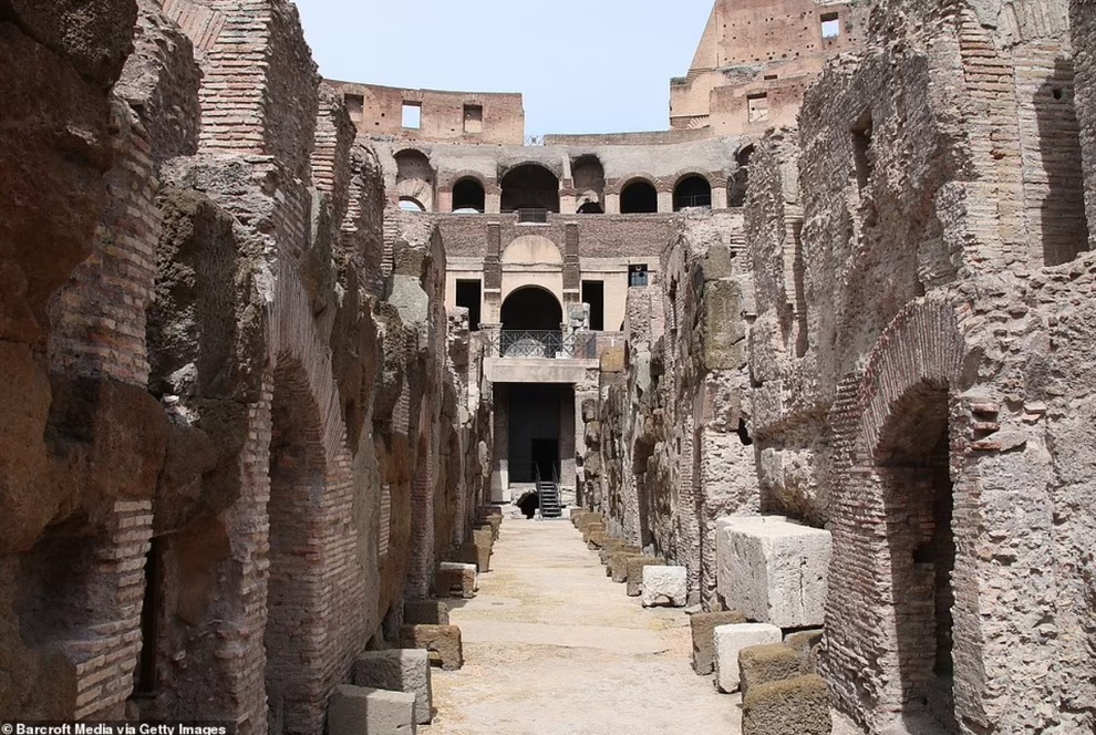 Bước đi trên những đường hầm 2.000 năm tuổi của võ sĩ giác đấu - 11