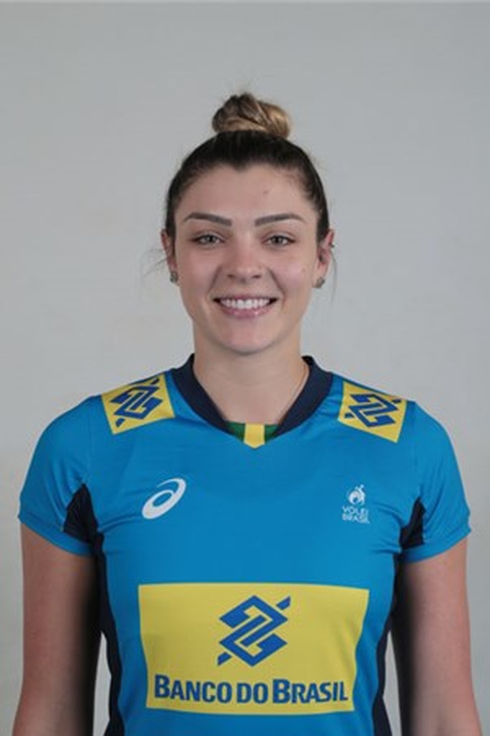 Nhan sắc nữ vận động viên bóng chuyển người Brazil ở Olympic Tokyo - 3 Nhan sắc nữ vận động viên bóng chuyển người Brazil ở Olympic Tokyo - 3