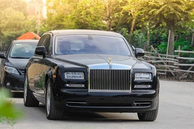 Hải quan Hải Phòng phát hiện 2 xe Rolls-Royce thuộc danh mục cấm nhập khẩu