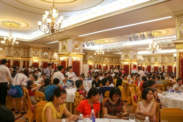 Hateco Hoàng Mai: Hơn 500 khách trong buổi bán hàng đầu tiên