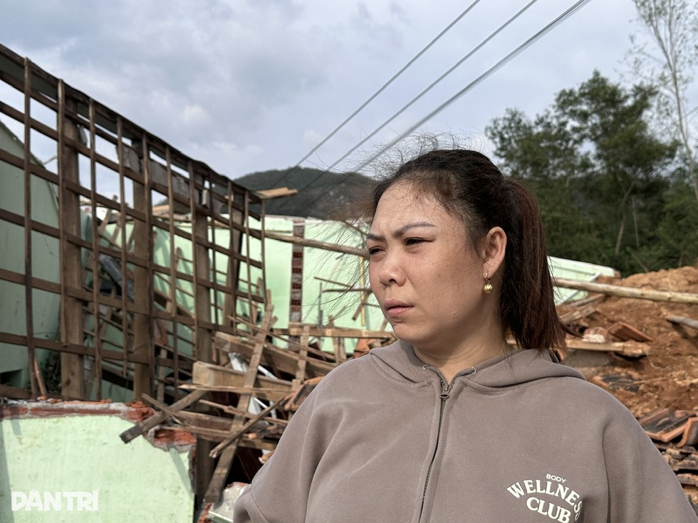 Kiệt sức bởi thiên tai dồn dập, người dân cầu mong bão Koto không vào