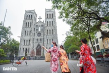 Diện mạo mới bất ngờ của Nhà thờ Lớn Hà Nội