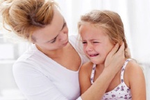 Làm gì khi con bắt gặp "cảnh nóng" của cha mẹ: Lời khuyên từ chuyên gia