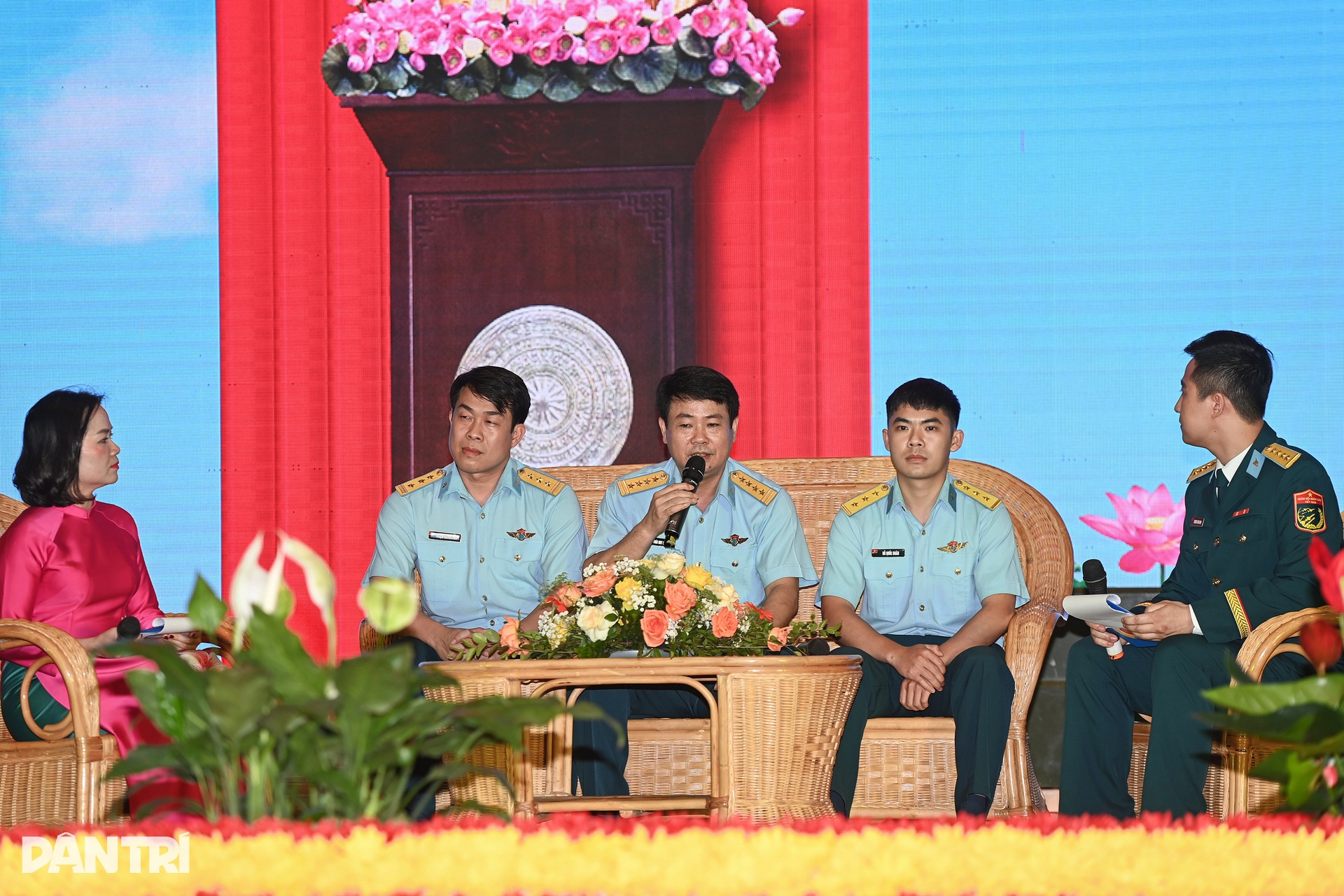 Cựu chiến binh kể thời khắc bắn hạ siêu pháo đài bay B-52 đầu tiên - 9 Cựu chiến binh kể thời khắc bắn hạ siêu pháo đài bay B-52 đầu tiên - 9