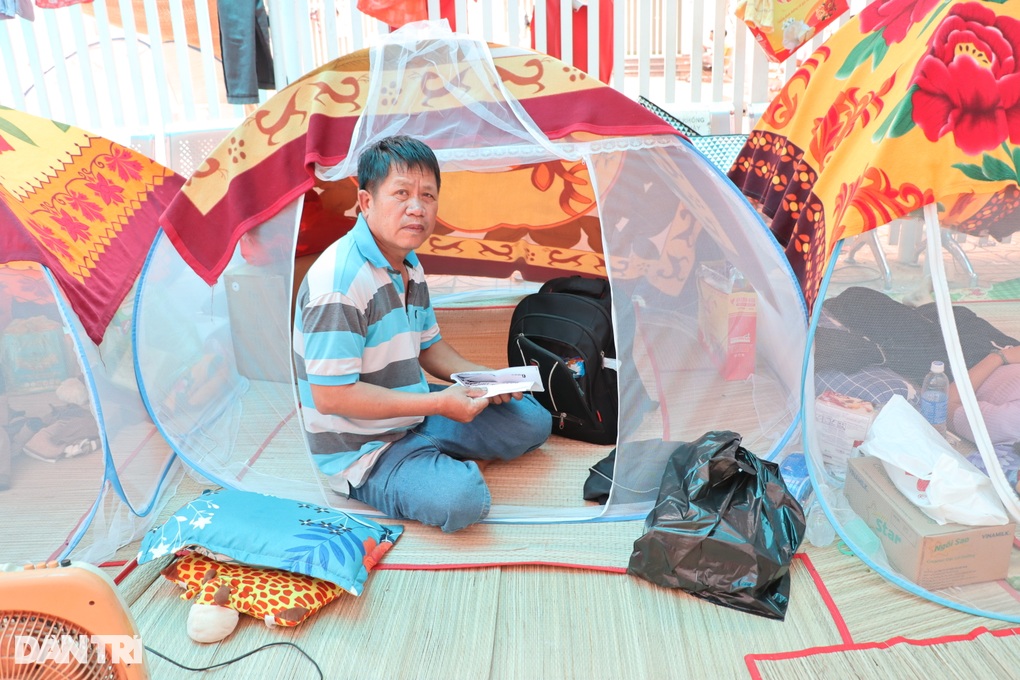 Cô giáo trẻ suy thận giai đoạn cuối khát khao sống để báo hiếu cha - 1 Cô giáo trẻ suy thận giai đoạn cuối khát khao sống để báo hiếu cha - 1