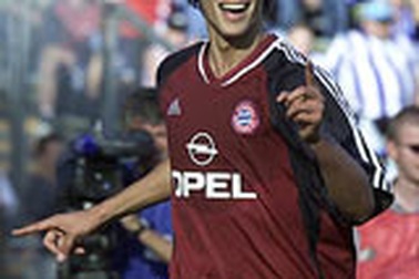 Bayer ưu ái Santa Cruz