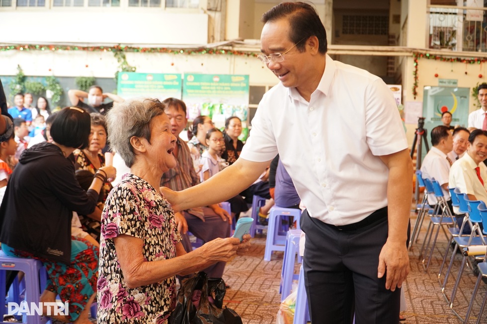 Ông Nguyễn Văn Được: TPHCM sẽ cải tạo khu tứ giác vàng Bến Thành - 1 Ông Nguyễn Văn Được: TPHCM sẽ cải tạo khu tứ giác vàng Bến Thành - 1