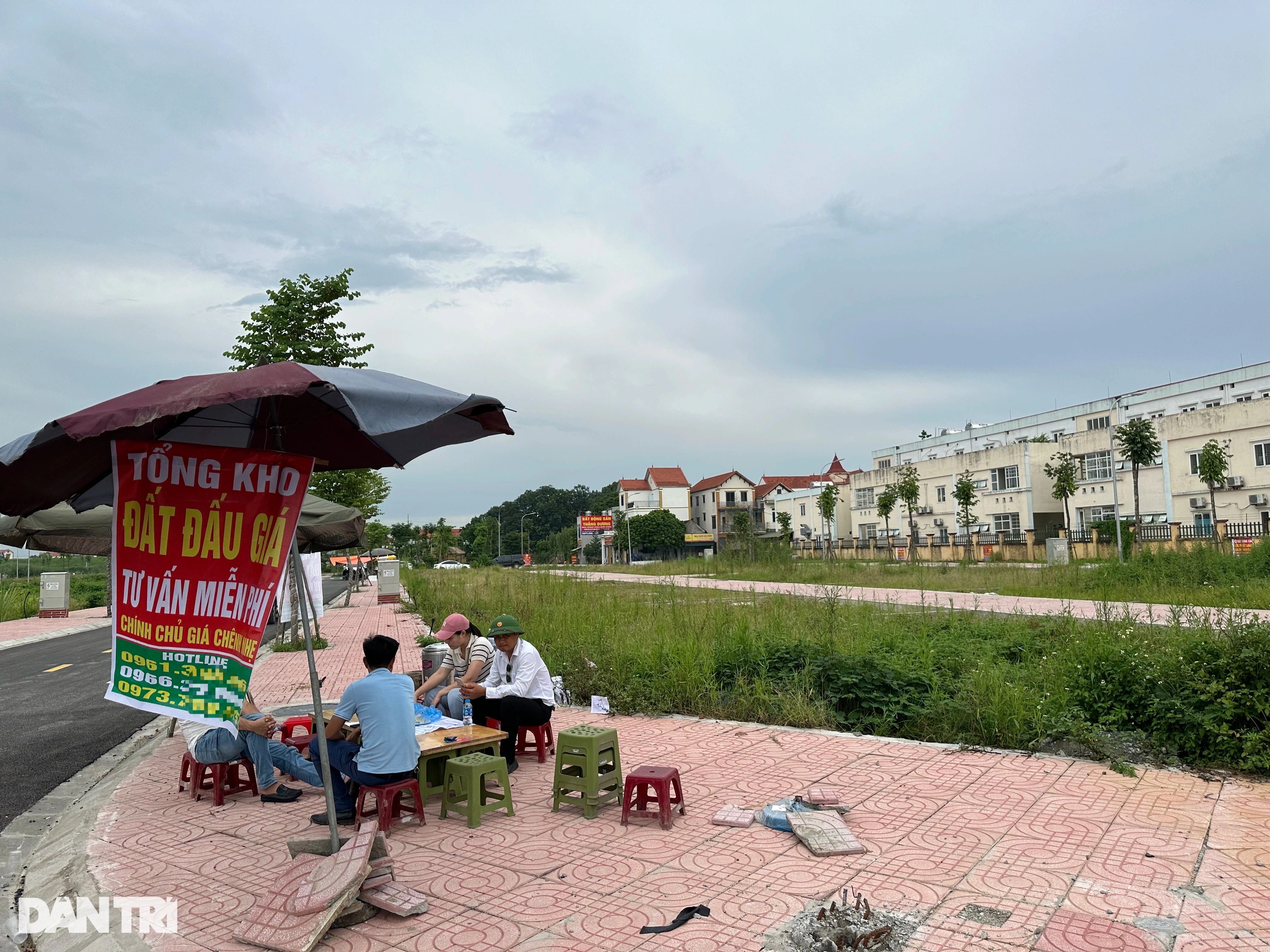 Wie ist der Grundstückspreis im Bezirk Hoai Duc vor der Versteigerung von 52 Grundstücken? - 2 Giá đất huyện Hoài Đức ra sao trước thềm đấu giá 52 lô? - 2