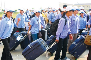 Thêm ưu đãi cho lao động về nước đúng hạn