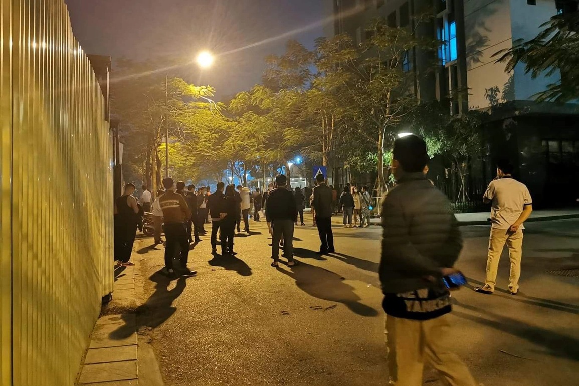 Vụ bé trai 12 tuổi rơi từ tầng 22 chung cư: Do áp lực học hành? - 1 Vụ bé trai 12 tuổi rơi từ tầng 22 chung cư: Do áp lực học hành? - 1