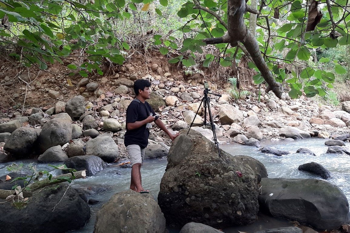 Ngôi làng nghèo cả năm đi làm thuê cùng nhau đổi đời nhờ video triệu view - 2 Ngôi làng nghèo cả năm đi làm thuê cùng nhau đổi đời nhờ video triệu view - 2