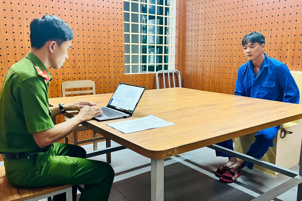 Ông trùm ghi đề qua mạng, có ngày nhận gần nửa tỷ đồng - 1 Ông trùm ghi đề qua mạng, có ngày nhận gần nửa tỷ đồng - 1