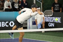 Chuyên gia pickleball hướng dẫn cú vô lê "chí mạng" khi đứng bếp