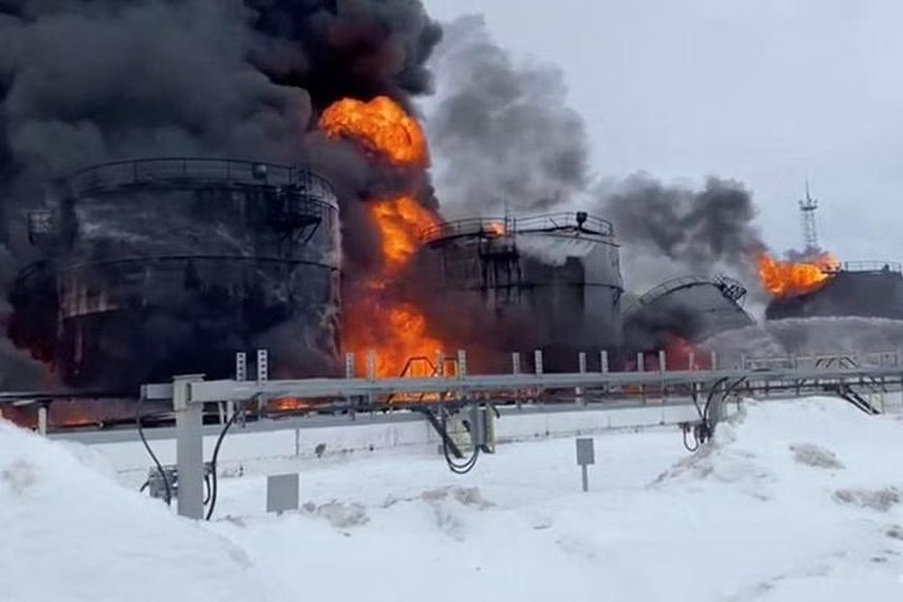 Tình báo Ukraine nói về các vụ tập kích kho ở Nga - 1 Tình báo Ukraine nói về các vụ tập kích kho ở Nga - 1
