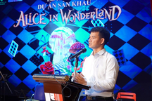 NSƯT Xuân Bắc làm nhạc kịch tiếng Anh cho giới trẻ