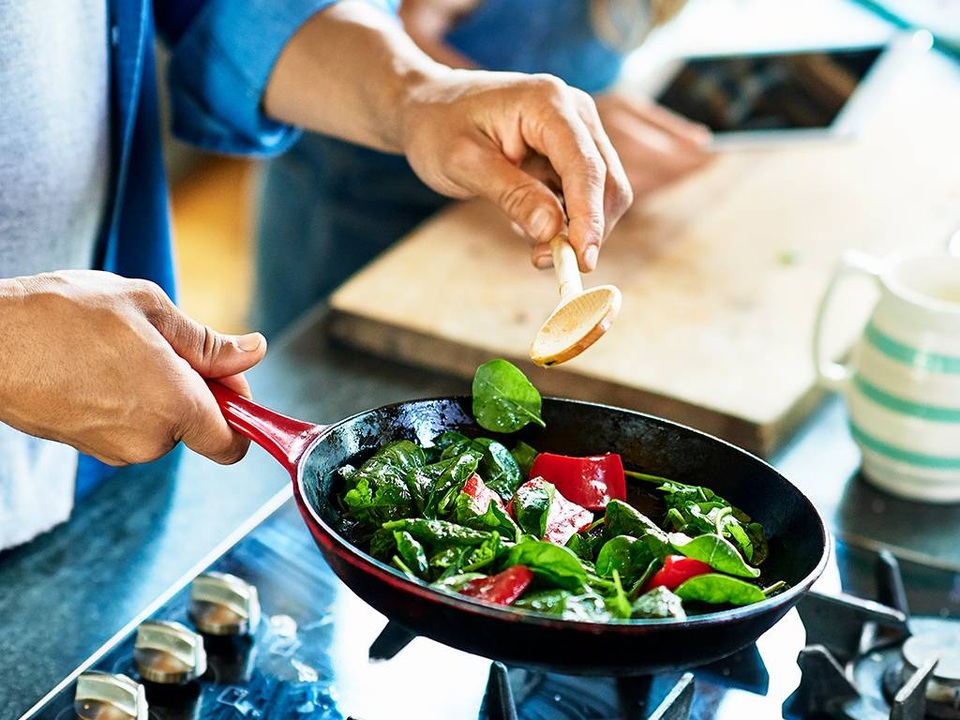 Dùng TV để khuyến khích trẻ ăn uống lành mạnh như thế nào? - 1 Dùng TV để khuyến khích trẻ ăn uống lành mạnh như thế nào? - 1