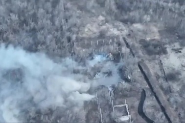 Hỏa thần HIMARS của Ukraine phá hủy 2 pháo tự hành Nga sau một loạt đạn