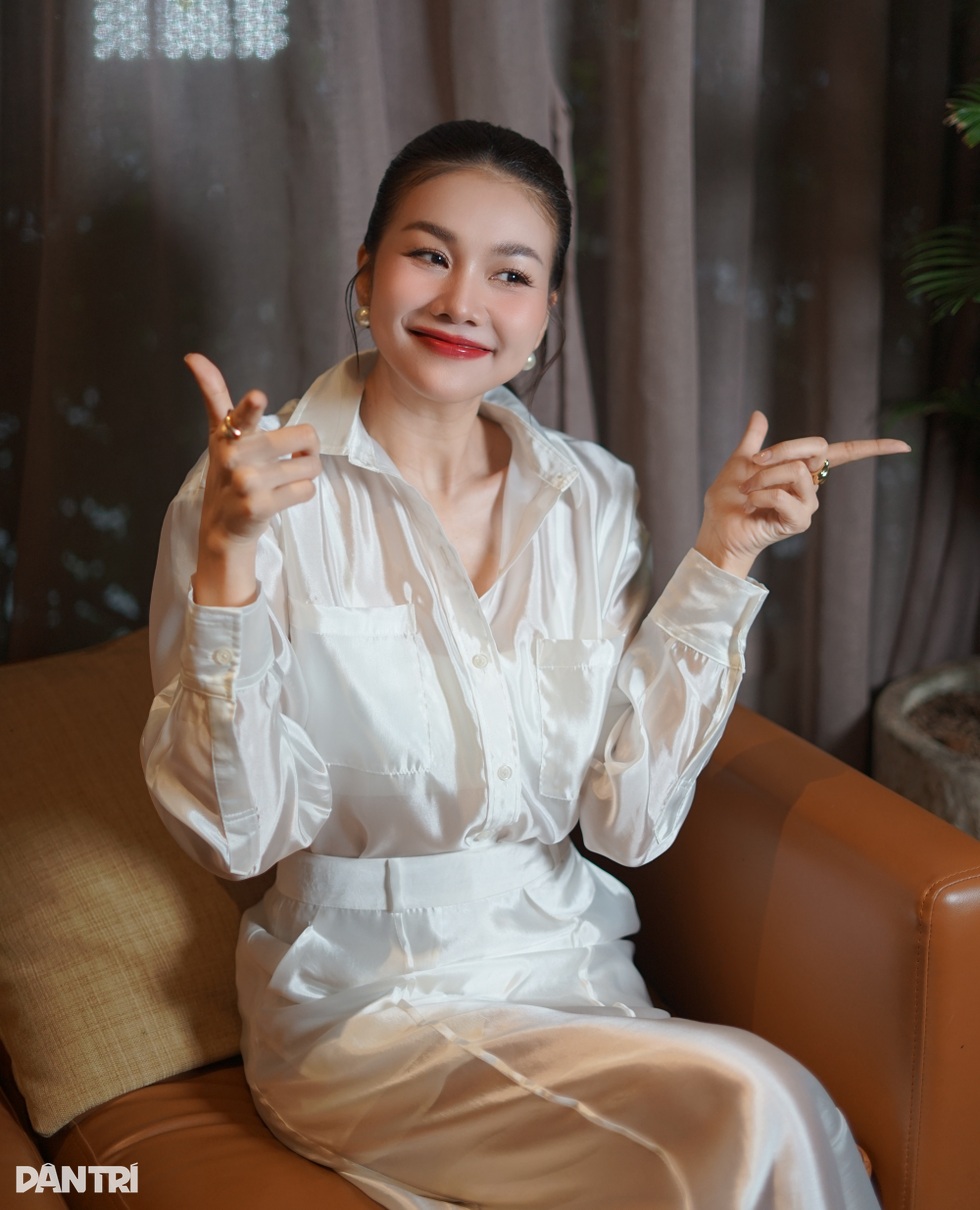 Siêu mẫu Thanh Hằng: Nhiều lúc tôi ấm ức nhưng vẫn im lặng chịu đựng - 1