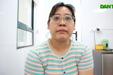 Nhói lòng vợ 1 nách 2 con mọn, xoay xở chăm chồng liệt tứ chi