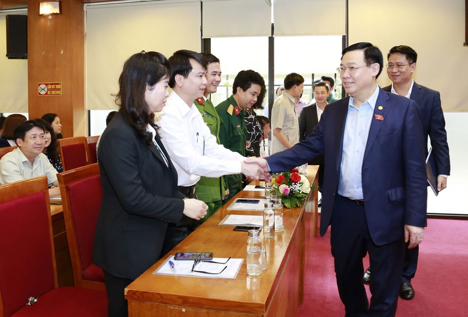 Bí thư Hà Nội nói về sự cố của bộ sách Cánh Diều lớp 1 - 1 Bí thư Hà Nội nói về sự cố của bộ sách Cánh Diều lớp 1 - 1