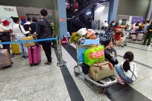 TPHCM hối thúc lắp 3 thang máy nhà xe sân bay Tân Sơn Nhất