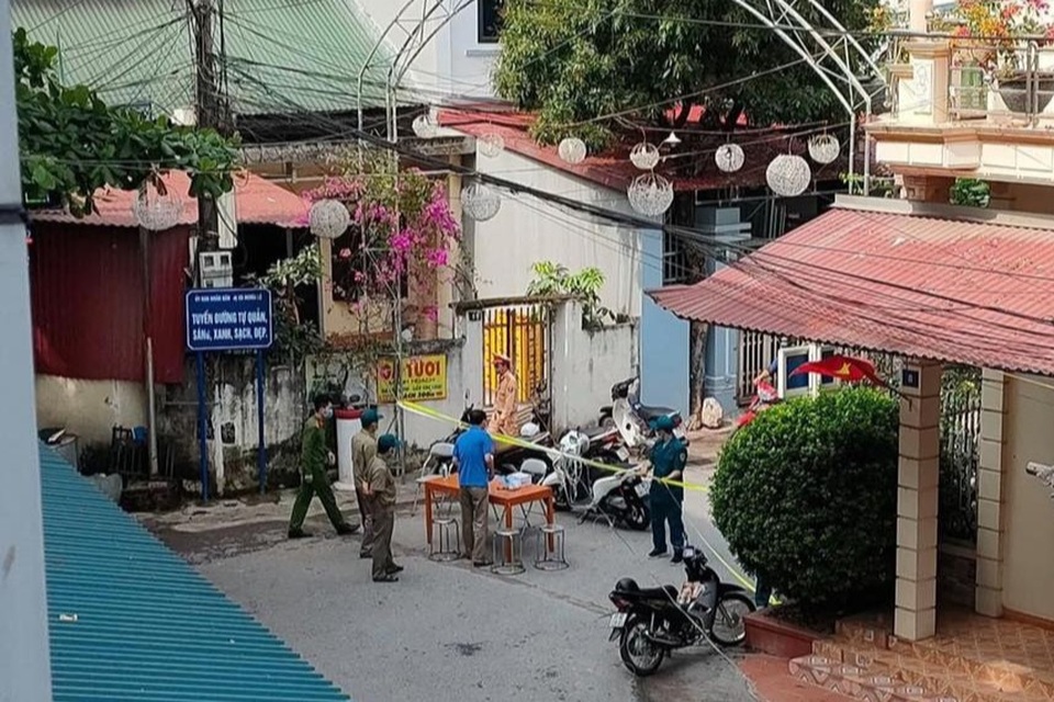 Yên Bái lập chốt ở khu dân cư liên quan chuyên gia TQ dương tính SARS-CoV-2 - 1 Yên Bái lập chốt ở khu dân cư liên quan chuyên gia TQ dương tính SARS-CoV-2 - 1