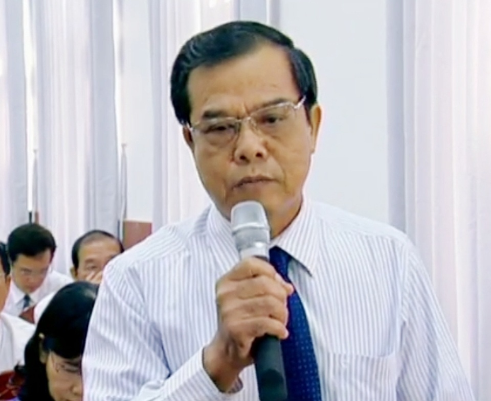 Chủ tịch HĐND Bạc Liêu: “Có mối quan hệ mới lấy được tài liệu của tỉnh, phải chăng là tham nhũng vặt!” - 4 Chủ tịch HĐND Bạc Liêu: “Có mối quan hệ mới lấy được tài liệu của tỉnh, phải chăng là tham nhũng vặt!” - 4