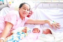 Sản phụ ở Vĩnh Long sinh ba con khỏe mạnh