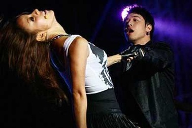 Lee Hyori “hút hồn” giới săn tin Trung Quốc