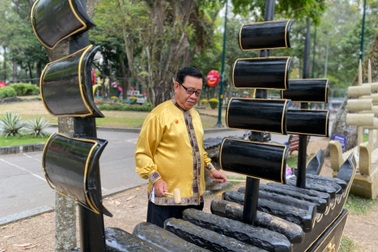 Bộ đàn đá làm từ đá núi lửa lần đầu tiên được chế tác tại Việt Nam