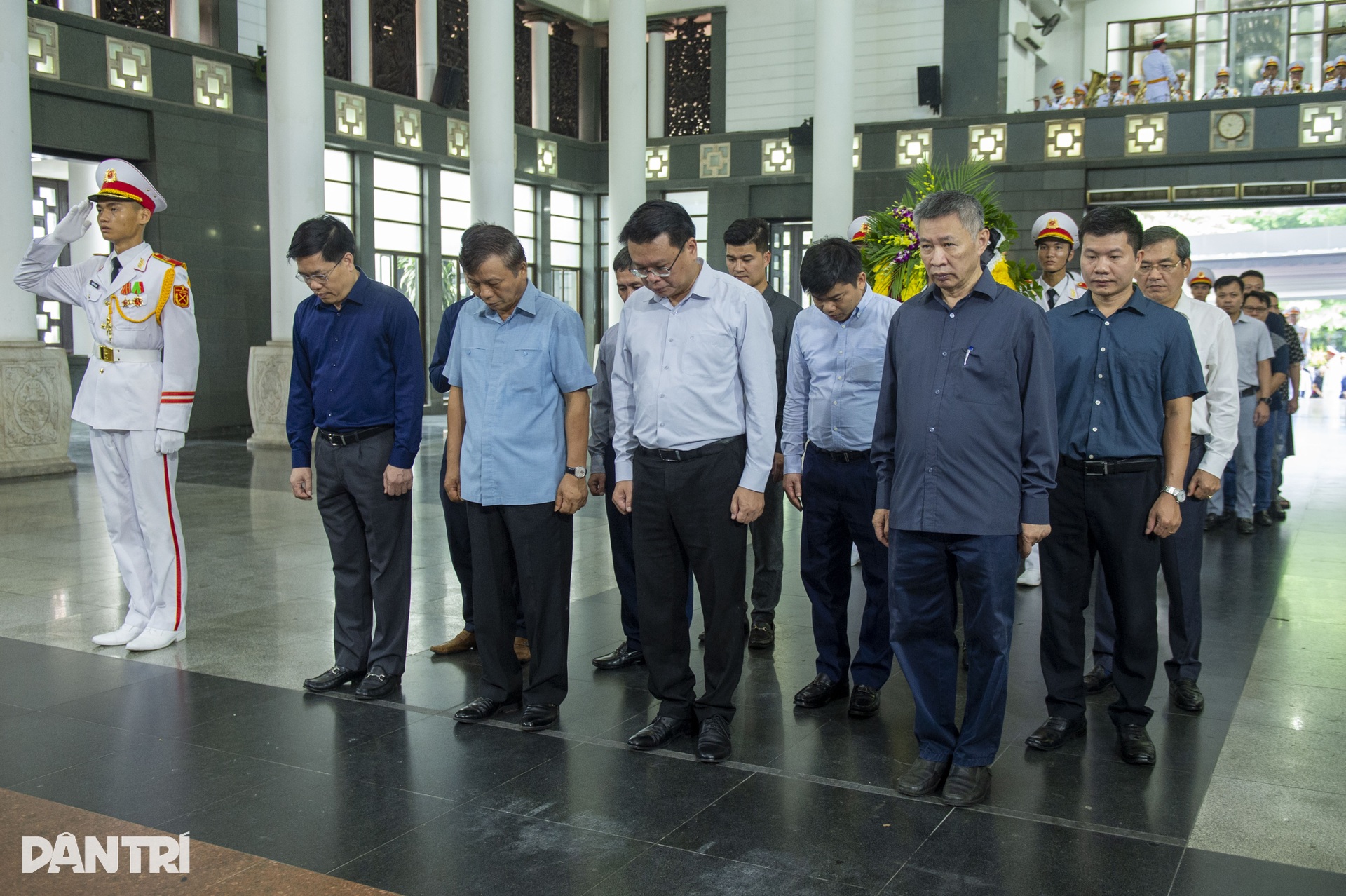 Trang trọng lễ tang nguyên Bộ trưởng Lê Huy Ngọ - 13 Trang trọng lễ tang nguyên Bộ trưởng Lê Huy Ngọ - 13