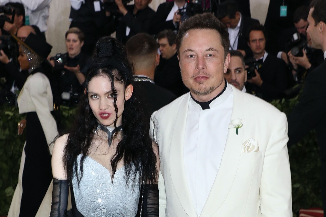 Đời tư Elon Musk: Tỷ phú USD không chịu nổi việc... không yêu đương gì - 4 Đời tư Elon Musk: Tỷ phú USD không chịu nổi việc... không yêu đương gì - 4