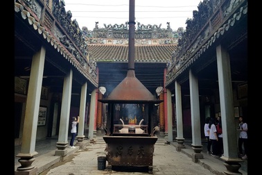 Chiêm ngưỡng Hội quán cổ kính, trên trăm năm tuổi giữa lòng Chợ Lớn - Sài Gòn