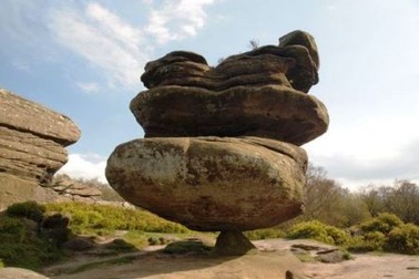 Khả năng thăng bằng kỳ lạ của "Đá Thánh"