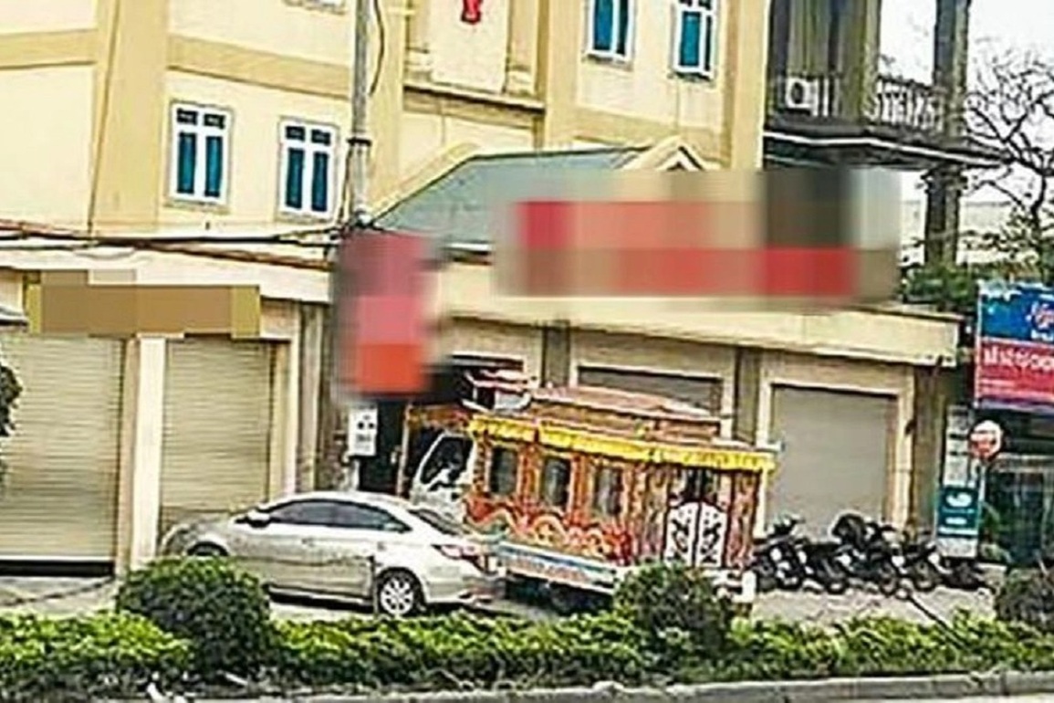 Phát hiện thi thể đang phân hủy trong khách sạn - 1 Phát hiện thi thể đang phân hủy trong khách sạn - 1