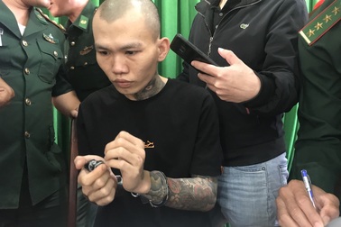 Thanh niên "dính lưới" khi mang ma túy đá vượt biển ra đảo